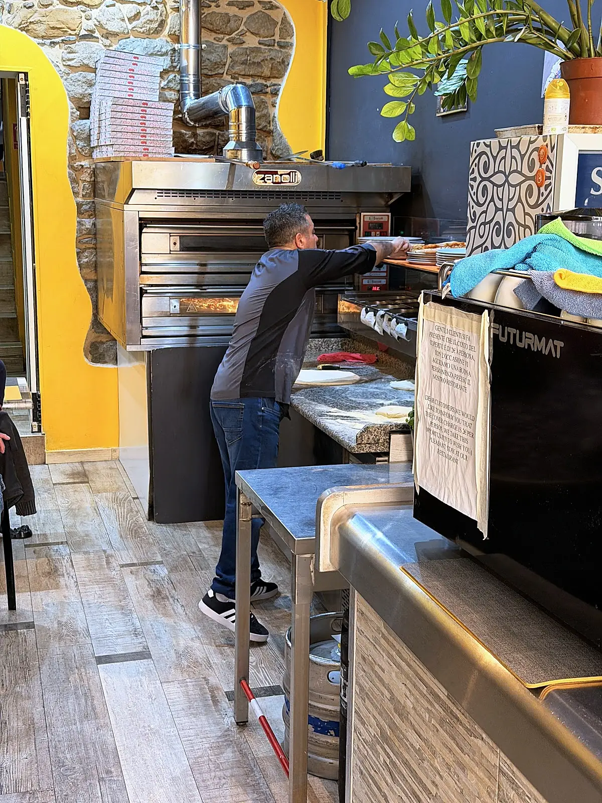 Il pizzaiolo di Stella al forno